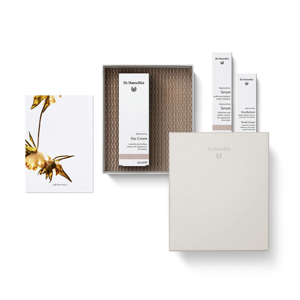 Dr. Hauschka Warm Glow Gift Set - Each