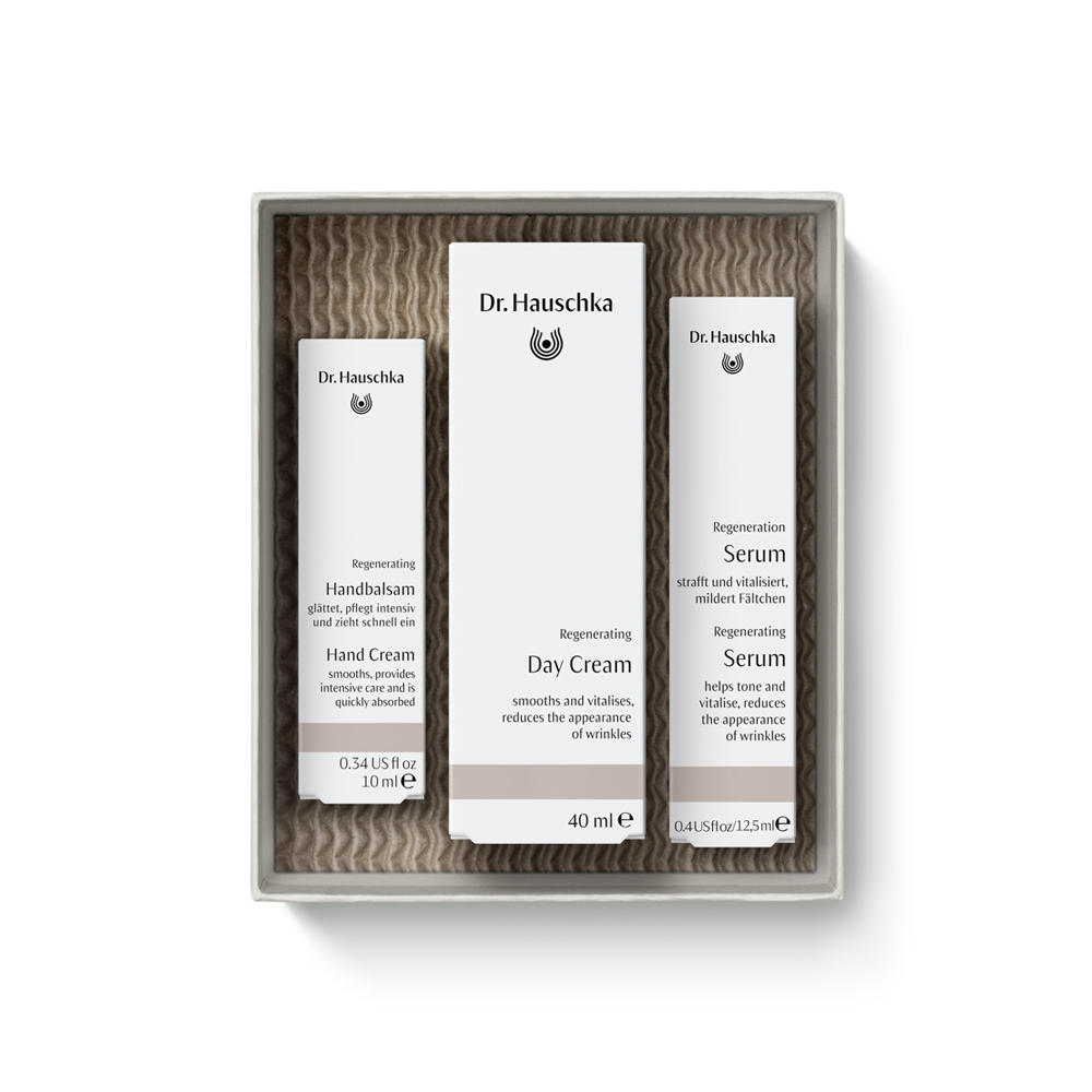 Dr. Hauschka Warm Glow Gift Set - Each
